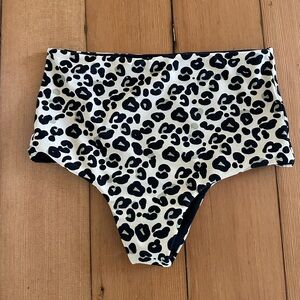 Reversible Leopard Print High Waisted Bikini Bottom Size S